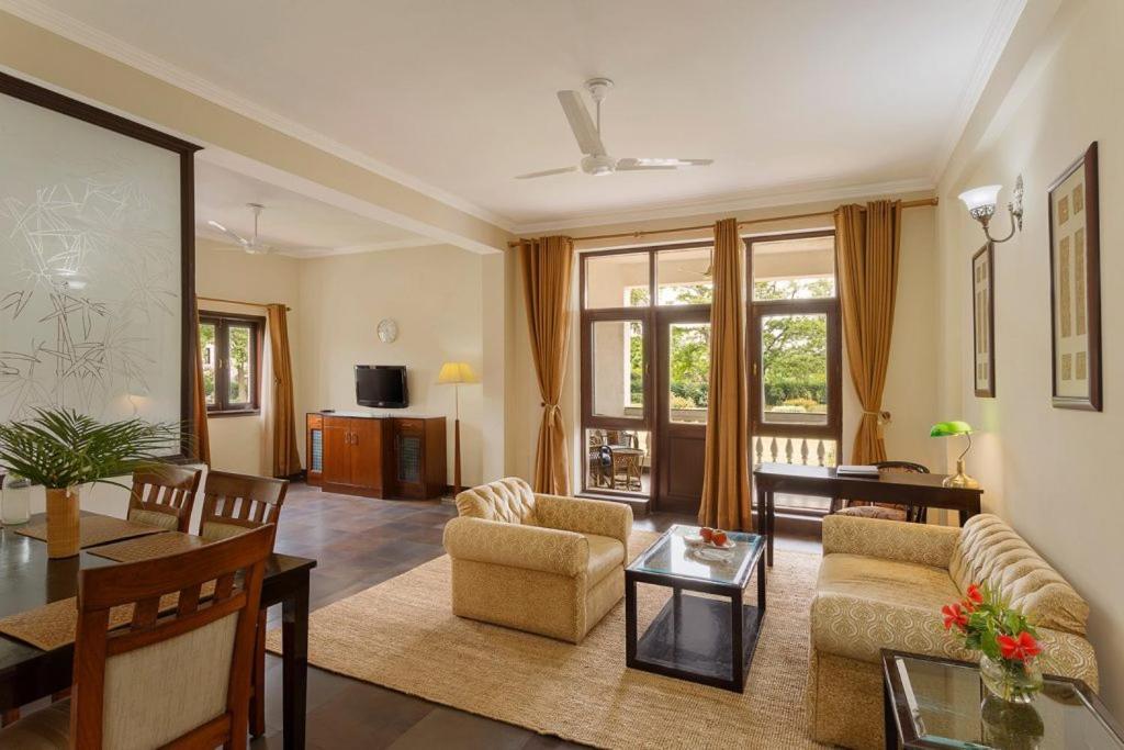 Naturoville Wellness Resort Rishikesh - Surrounded By Nature, Rooted In Wellness Doiwāla エクステリア 写真